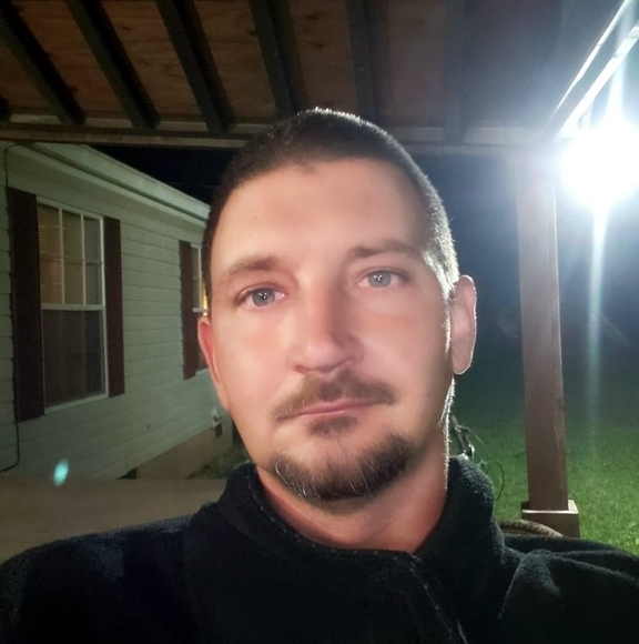 Meet your Posher, Chris - Picture 1 of 1